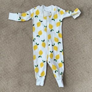 Beautiful used once Hanna Andersson lemon onesie.